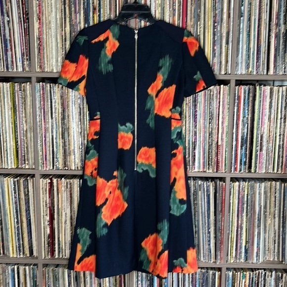 Anthropologie Maginn Dress in Oversized Abstract Floral Print Size 2 - Picture 3 of 6